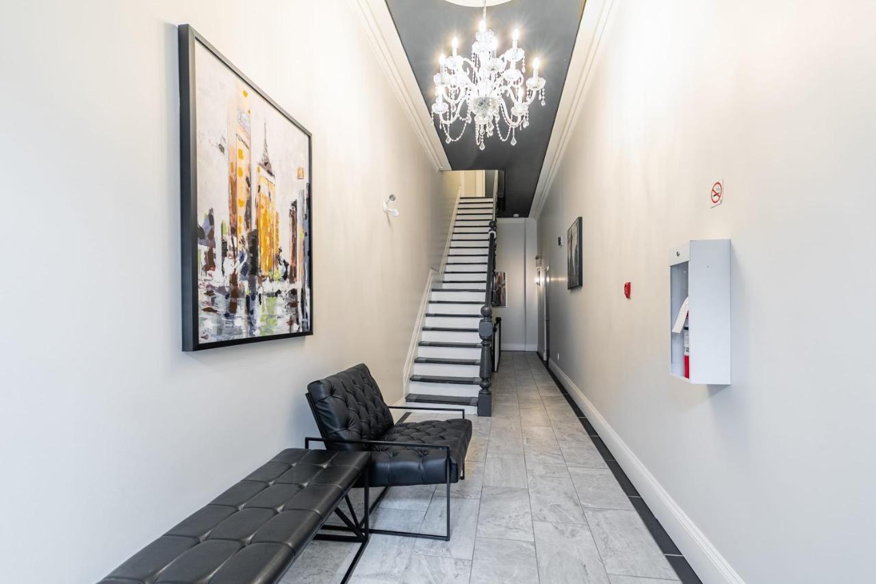 Cozy 1Br Apt - In The Heart Of Dt Hamilton Apartment Exterior photo